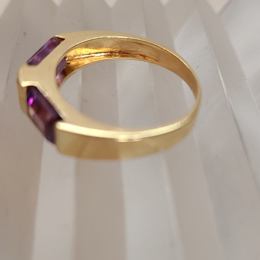 14k yellow gold amethyst and diamond ring. - Picture 5 of 9